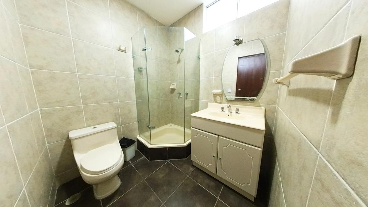 VENTA DE LINDA CASA EN PIMENTEL